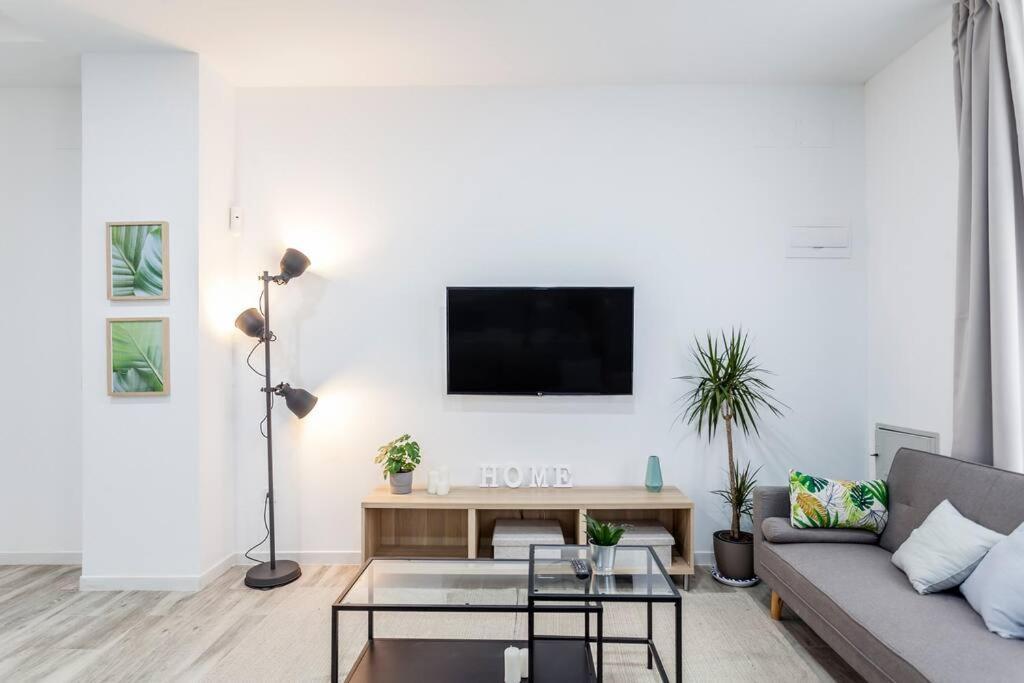 Apartamento Nuevo Cerca De La Playa Y Del Centro Valencia Kültér fotó